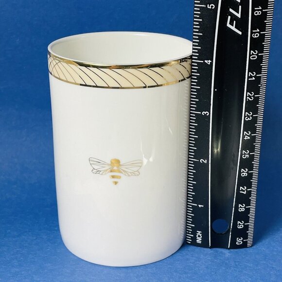 Mary Kay Golden Anniversary Bumble Bee White Gold Accent 1 Coffee Cup 12 Ounce - Picture 5 of 12